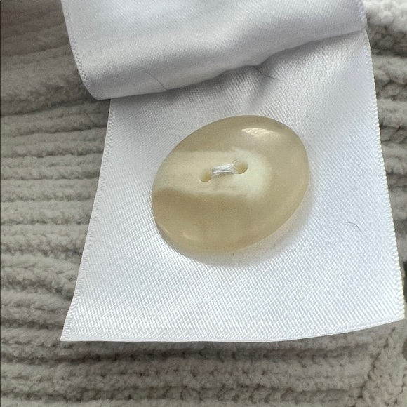 Lululemon Knit Button Front Cream Cardigan Sweater - Picture 6 of 6